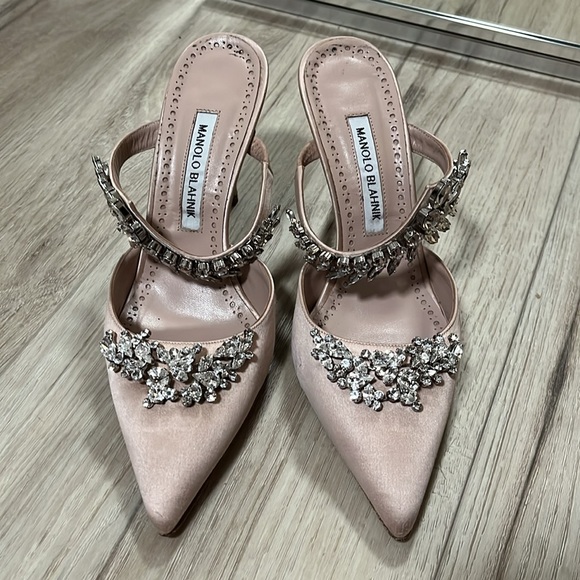 Manolo Blahnik Satin Mules 39 - Picture 7 of 16